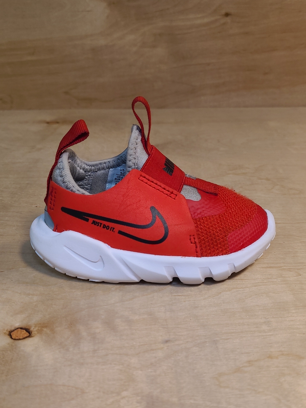 Nike Flex Runner 2 Red black Size 5C Toddler Athletic Shoes⁷